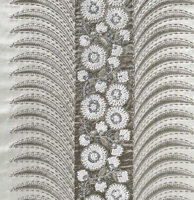 Ткань для портьеры с вышивкой 10569.24 Nobilis