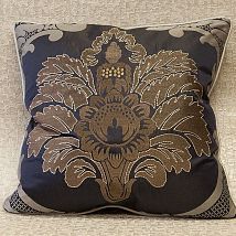Фото: подушка декоративная с узором Palazzo- Ампир Декор