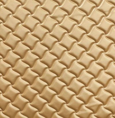 Стеганые обои темное золото дизайн клевер 10-003-015-20 