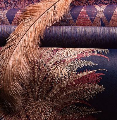 Крупные цветочные композиции, собранные в пышные вертикальные снисходящие полосы Khroma - 2