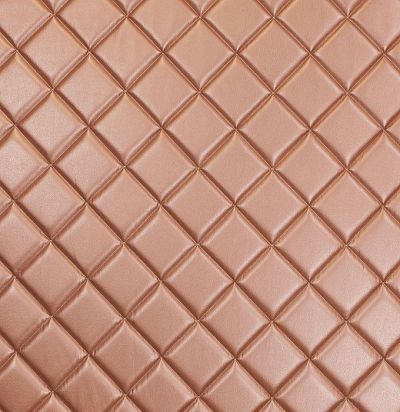 Стеганые обои розовато-карамельные малые ромбы 10-001-016-27 