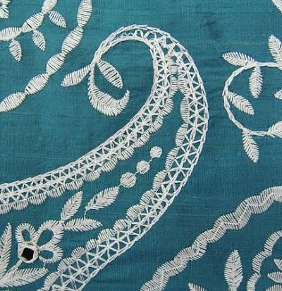 Шелк с вышивкой Pritika Peacock Voyage Decoration