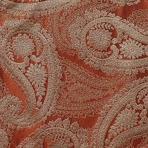 Фото: жаккардовая ткань для портьер с пейсли 10526.56 Cachemire- Ампир Декор