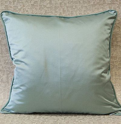 подушка декоративная из льна с вышивкой Floral Portrait Zimmer+Rohde - 1