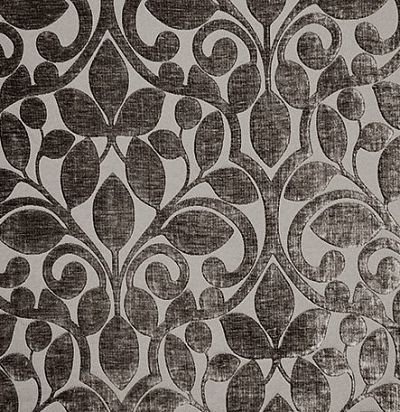 бархатная ткань темного оттенка Ishfahan Liquorice Voyage Decoration