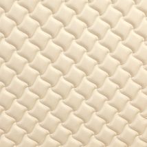 Фото: Стеганые обои золотисто-перламутровые дизайн клевер 10-003-026-00- Ампир Декор