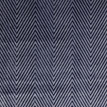 Фото: Обивочная ткань с крупными зигзагами F4016/01- Ампир Декор
