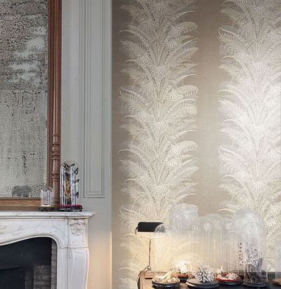 Крупные цветочные композиции, собранные в пышные вертикальные снисходящие полосы Khroma - 1